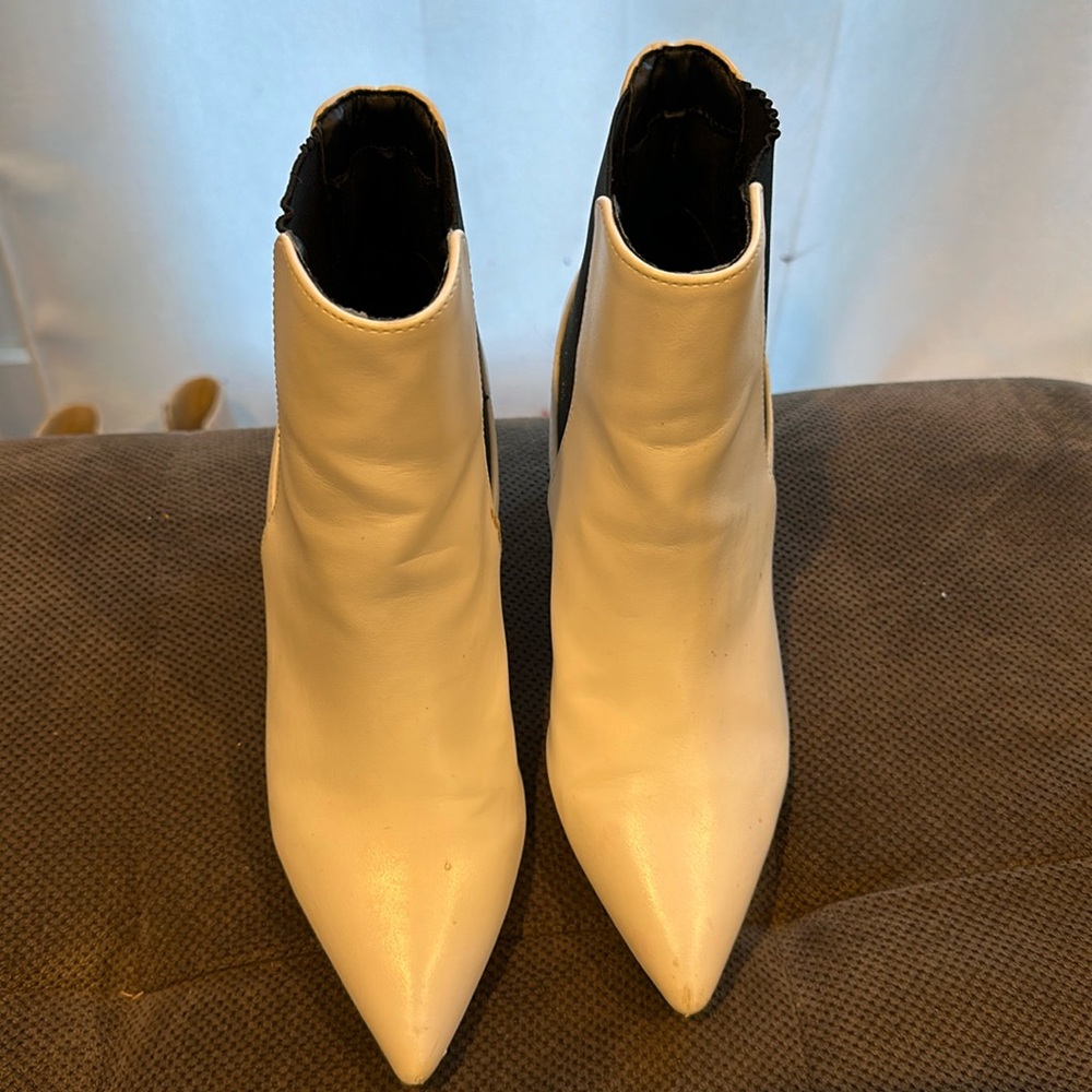 White Boot